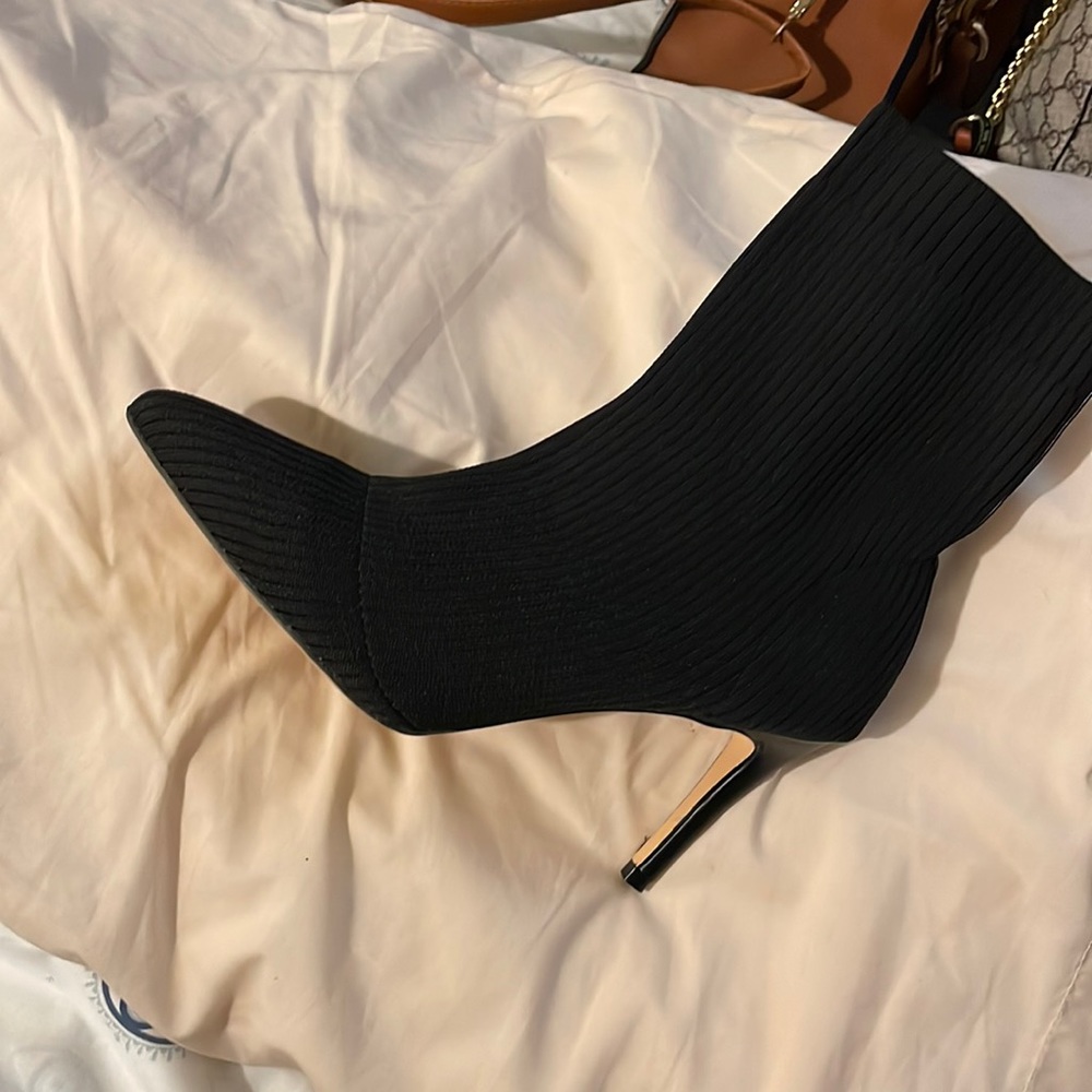Brand new never worn boots